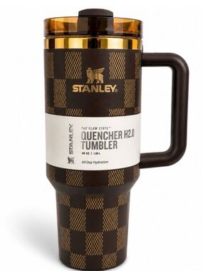 Stanley  Chocolate  Brown Laser Etched Checkered Pattern Quencher H2.0 Tumbler
